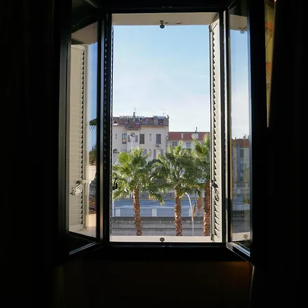 Hotel Pruly Centre